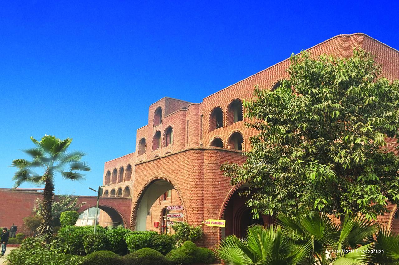Magsons Resorts Vrindavan Kosi Kültér fotó